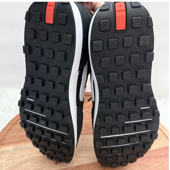 Nike Waffle One Womens Black White Casual Lifestyle Sneakers DC2533001 Sz 10 - Picture 7 of 12